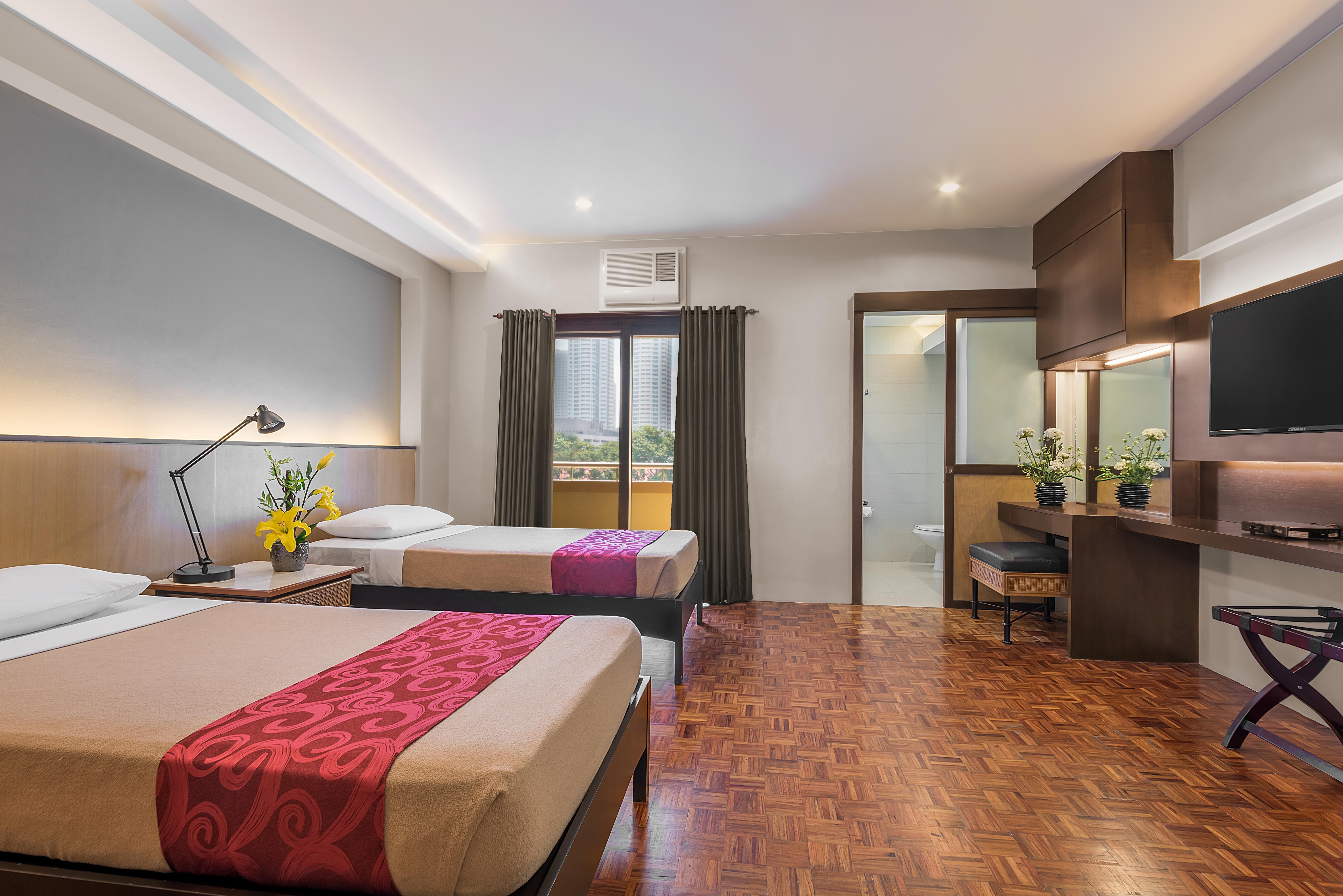 Tropicana Suites Манила Экстерьер фото