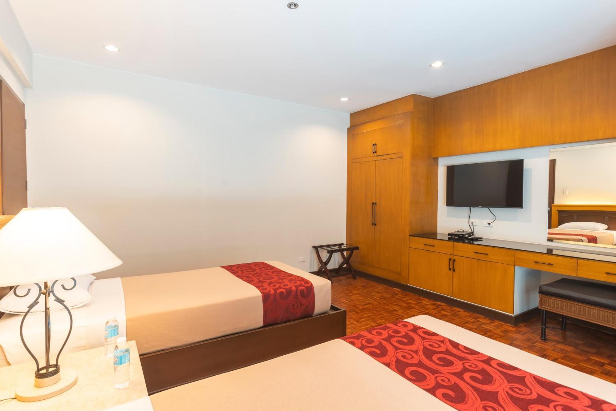 Tropicana Suites Манила Номер фото