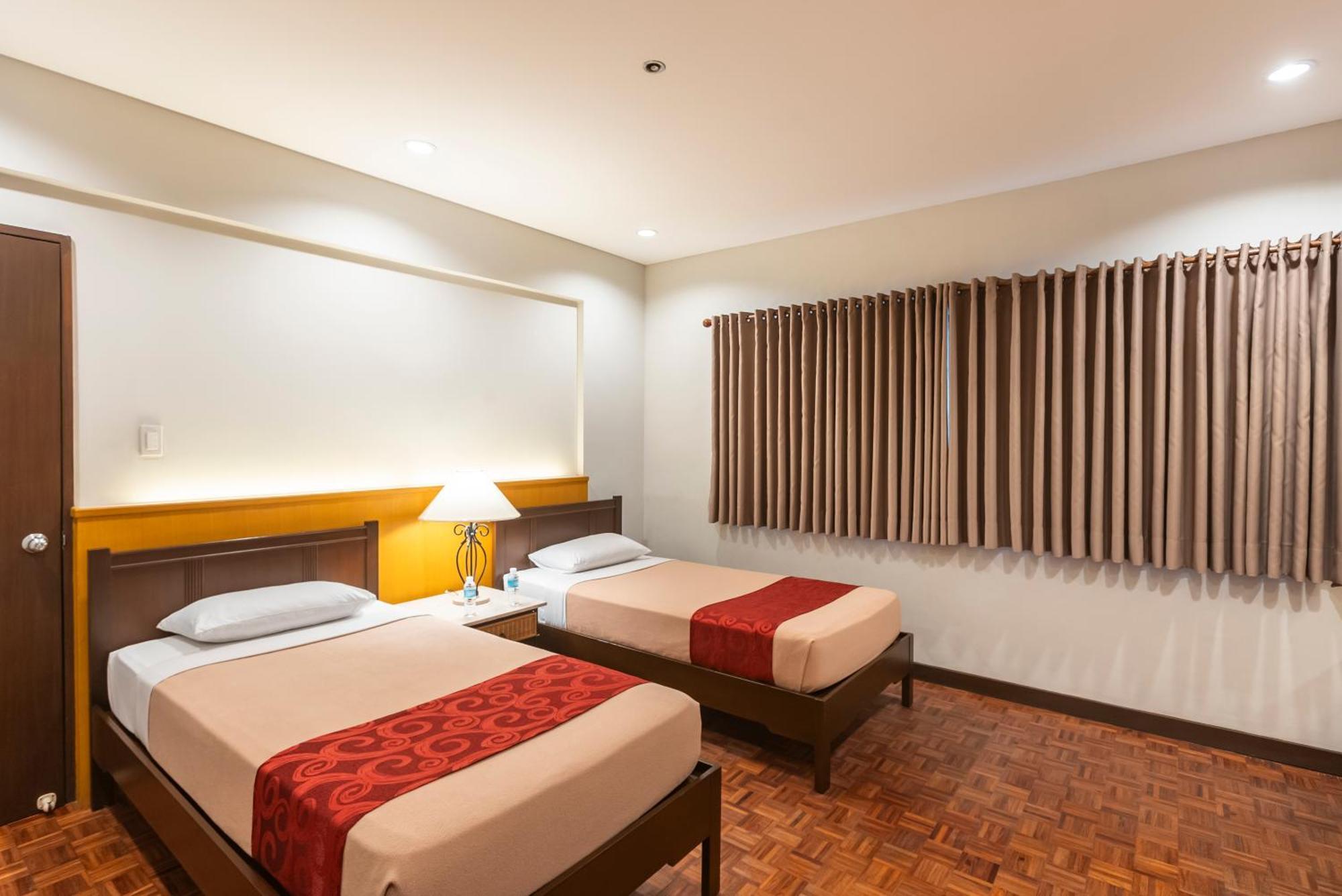 Tropicana Suites Манила Экстерьер фото