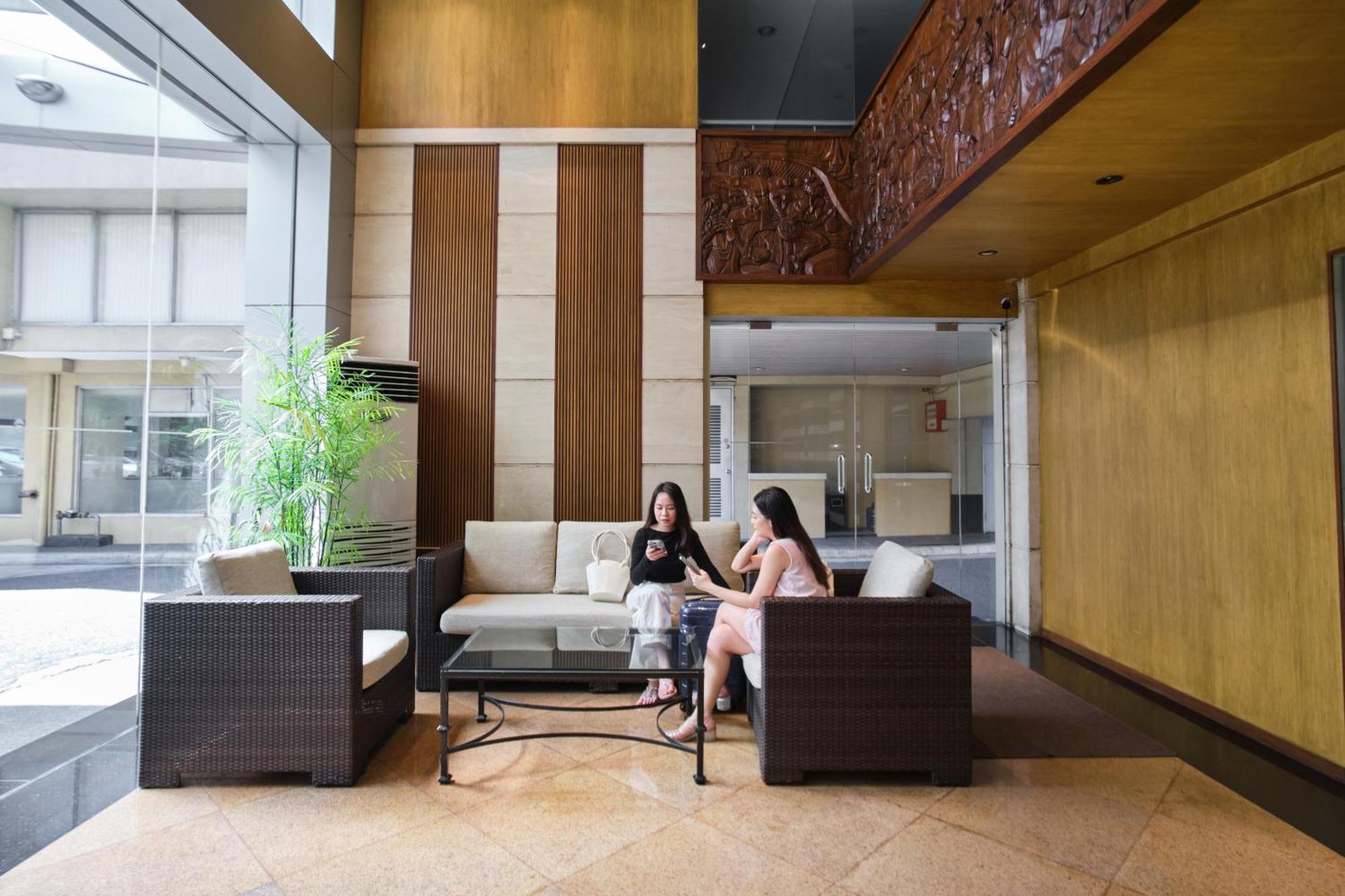 Tropicana Suites Манила Экстерьер фото