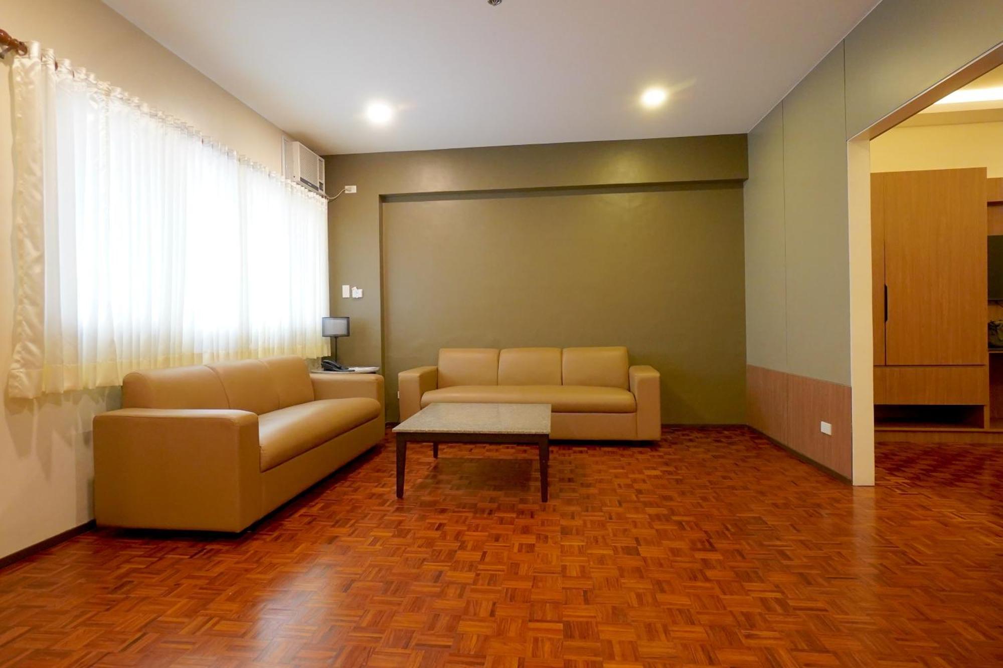 Tropicana Suites Манила Экстерьер фото