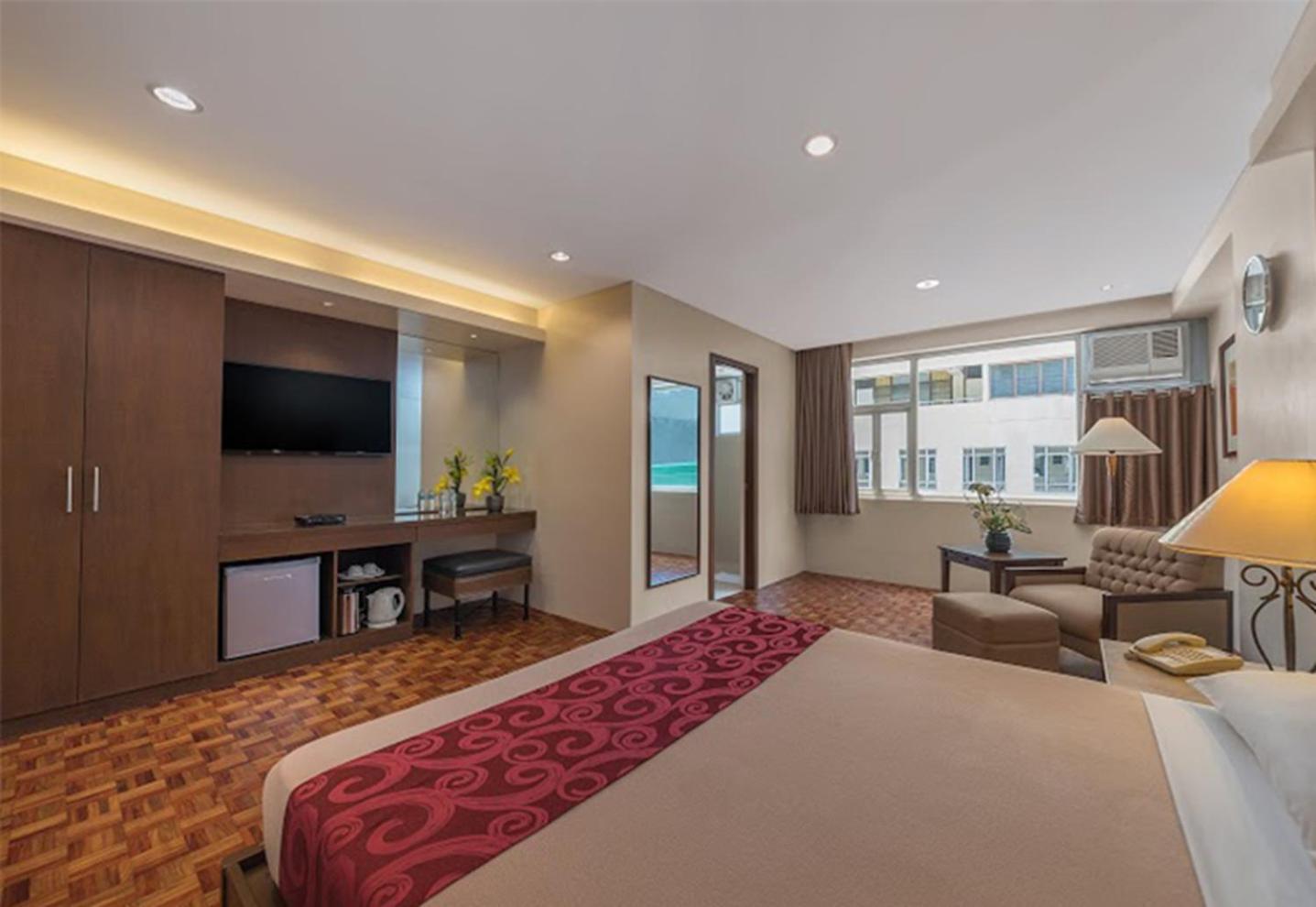 Tropicana Suites Манила Экстерьер фото