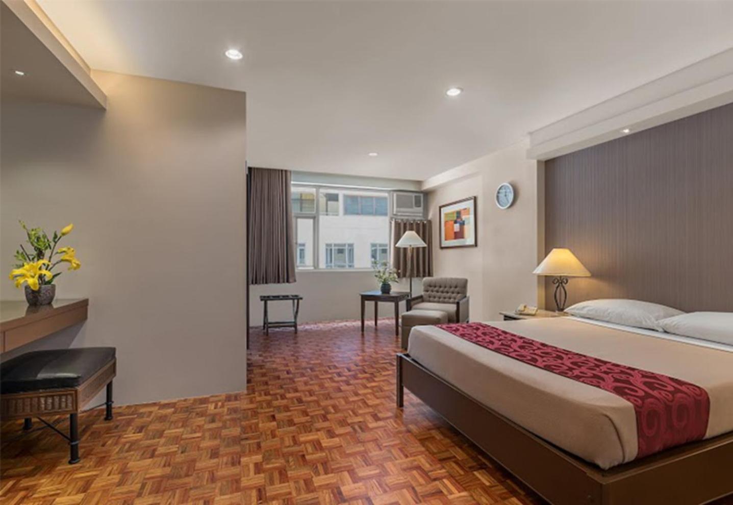 Tropicana Suites Манила Экстерьер фото