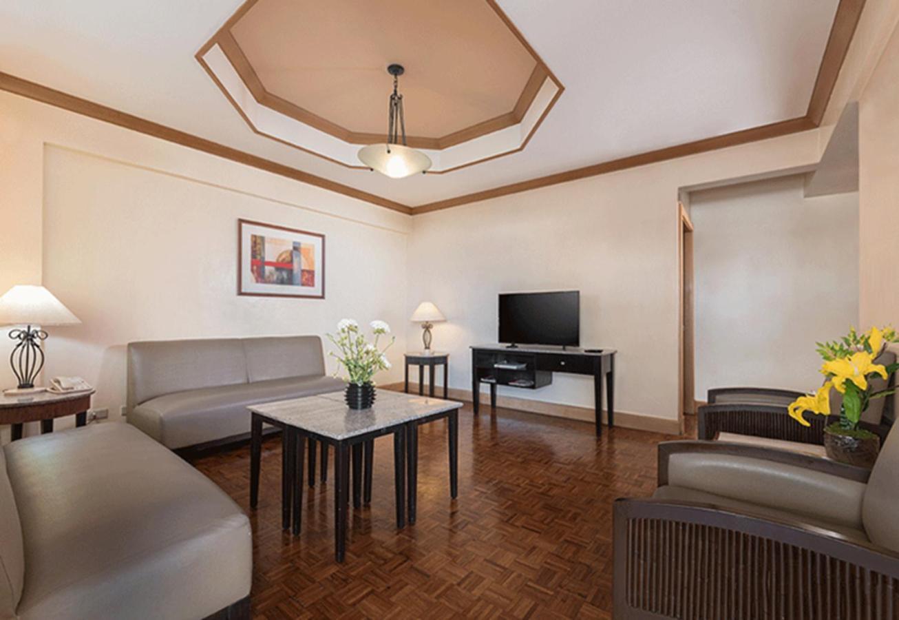Tropicana Suites Манила Экстерьер фото