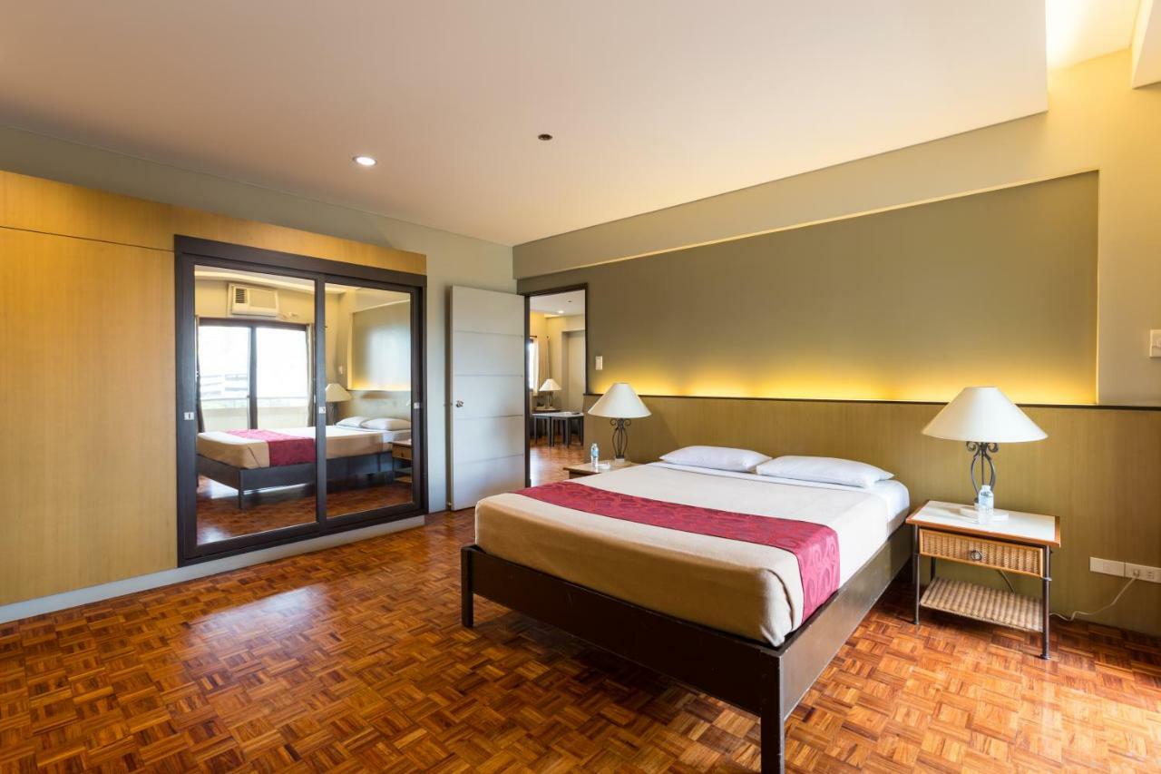 Tropicana Suites Манила Экстерьер фото